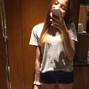 Meet your Posher, Renielle